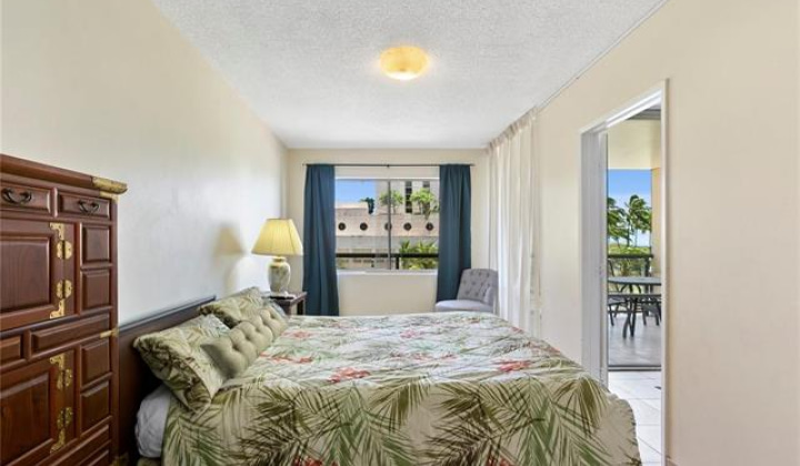 1684 Ala Moana Boulevard,Honolulu,Hawaii,96815,2 Bedrooms Bedrooms,1 BathroomBathrooms,Condo/Townhouse,Ala Moana,3,18246129