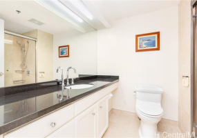 1341 Kapiolani Boulevard,Honolulu,Hawaii,96814,2 Bedrooms Bedrooms,2 BathroomsBathrooms,Condo/Townhouse,Kapiolani,21,18246289