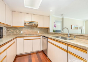 1341 Kapiolani Boulevard,Honolulu,Hawaii,96814,2 Bedrooms Bedrooms,2 BathroomsBathrooms,Condo/Townhouse,Kapiolani,21,18246289