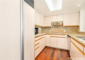 1341 Kapiolani Boulevard,Honolulu,Hawaii,96814,2 Bedrooms Bedrooms,2 BathroomsBathrooms,Condo/Townhouse,Kapiolani,21,18246289