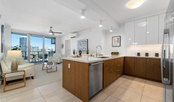 629 Keeaumoku Street,Honolulu,Hawaii,96814,2 Bedrooms Bedrooms,2 BathroomsBathrooms,Condo/Townhouse,Keeaumoku,17,18246537