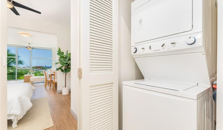 610 Ala Moana Boulevard,Honolulu,Hawaii,96813,1 BathroomBathrooms,Condo/Townhouse,Ala Moana,4,18247158