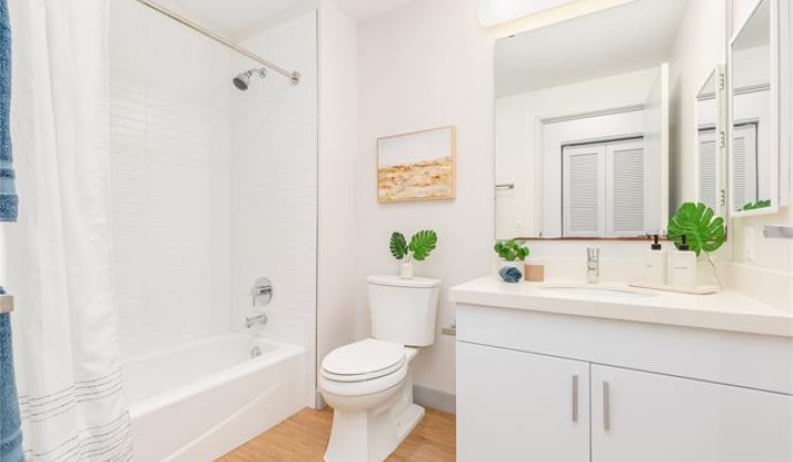 610 Ala Moana Boulevard,Honolulu,Hawaii,96813,1 BathroomBathrooms,Condo/Townhouse,Ala Moana,4,18247158