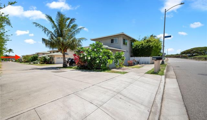 499 Kealahou Street,Honolulu,Hawaii,96825,4 Bedrooms Bedrooms,3 BathroomsBathrooms,Single family,Kealahou,18247348