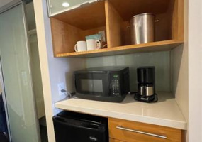 410 Atkinson Drive,Honolulu,Hawaii,96814,1 バスルームバスルーム,コンド / タウンハウス,Atkinson,12,18247666