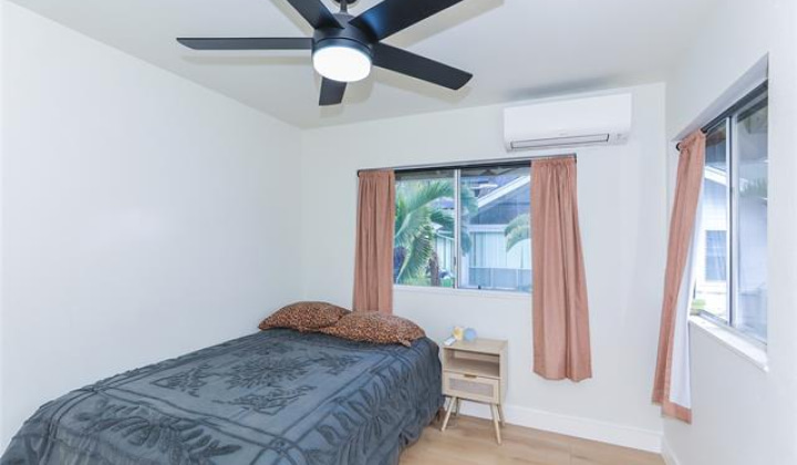 1614 Paukiki Street,Kailua,Hawaii,96734,5 ベッドルーム ベッドルーム,3 バスルームバスルーム,一戸建て,Paukiki,19410196