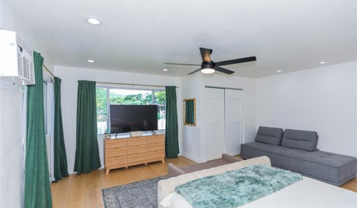 1614 Paukiki Street,Kailua,Hawaii,96734,5 ベッドルーム ベッドルーム,3 バスルームバスルーム,一戸建て,Paukiki,19410196