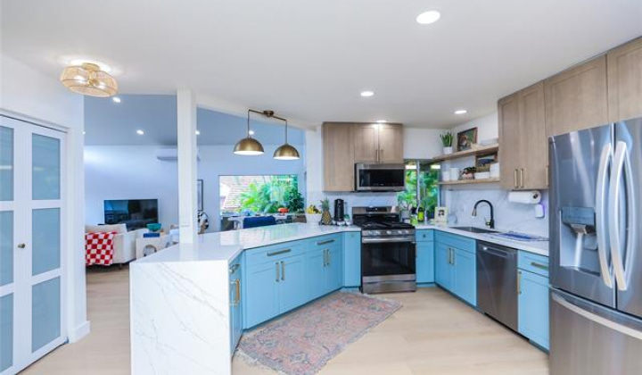 1614 Paukiki Street,Kailua,Hawaii,96734,5 ベッドルーム ベッドルーム,3 バスルームバスルーム,一戸建て,Paukiki,19410196