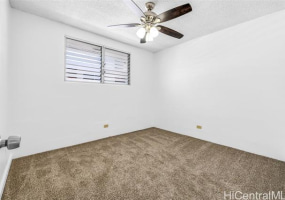 1145 Davenport Street,Honolulu,Hawaii,96822,2 Bedrooms Bedrooms,1 BathroomBathrooms,Condo/Townhouse,Davenport,3,18247782