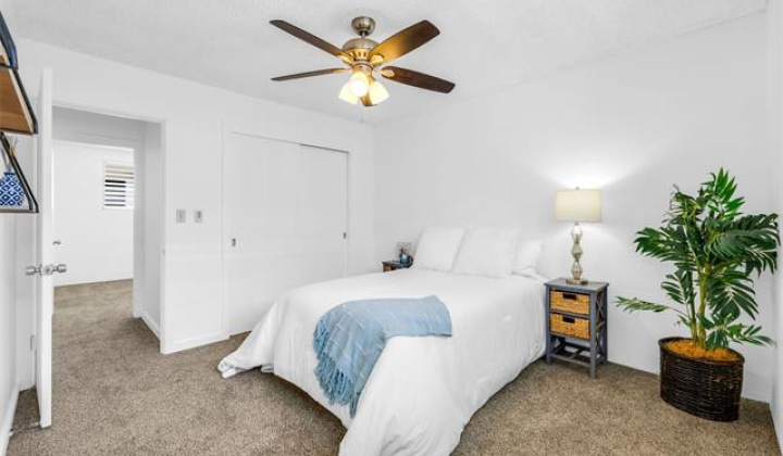 1145 Davenport Street,Honolulu,Hawaii,96822,2 Bedrooms Bedrooms,1 BathroomBathrooms,Condo/Townhouse,Davenport,3,18247782