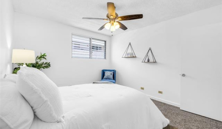 1145 Davenport Street,Honolulu,Hawaii,96822,2 Bedrooms Bedrooms,1 BathroomBathrooms,Condo/Townhouse,Davenport,3,18247782