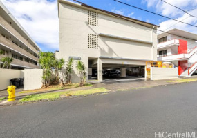 1145 Davenport Street,Honolulu,Hawaii,96822,2 Bedrooms Bedrooms,1 BathroomBathrooms,Condo/Townhouse,Davenport,3,18247782