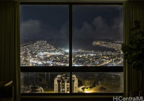 229 PAOAKALANI Avenue,Honolulu,Hawaii,96815,1 ベッドルーム ベッドルーム,1 バスルームバスルーム,コンド / タウンハウス,PAOAKALANI,37,18701460