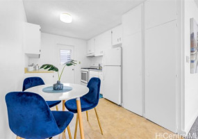 1145 Davenport Street,Honolulu,Hawaii,96822,2 Bedrooms Bedrooms,1 BathroomBathrooms,Condo/Townhouse,Davenport,3,18247782