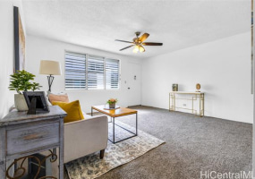 1145 Davenport Street,Honolulu,Hawaii,96822,2 Bedrooms Bedrooms,1 BathroomBathrooms,Condo/Townhouse,Davenport,3,18247782