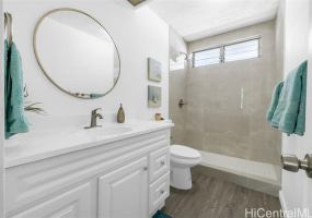 1145 Davenport Street,Honolulu,Hawaii,96822,2 Bedrooms Bedrooms,1 BathroomBathrooms,Condo/Townhouse,Davenport,3,18247782