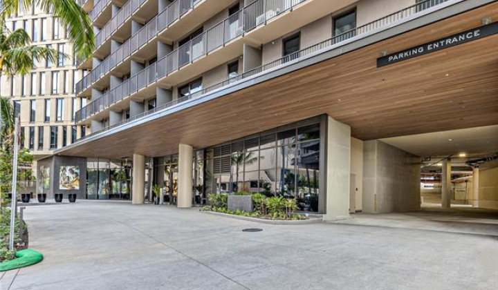 987 Queen Street,Honolulu,Hawaii,96814,2 ベッドルーム ベッドルーム,2 バスルームバスルーム,コンド / タウンハウス,Queen,18,19410478