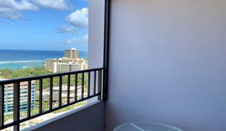 2240 Kuhio Avenue,Honolulu,Hawaii,96815,2 ベッドルーム ベッドルーム,2 バスルームバスルーム,コンド / タウンハウス,Kuhio,32,18701678
