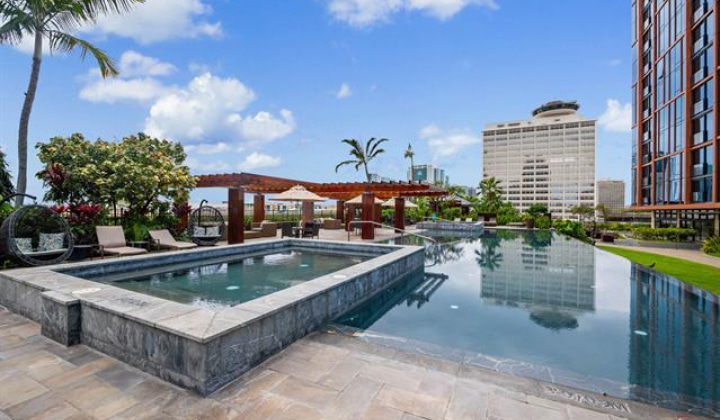 1555 Kapiolani Boulevard,Honolulu,Hawaii,96814,1 ベッドルーム ベッドルーム,1 バスルームバスルーム,コンド / タウンハウス,Kapiolani,9,19410526