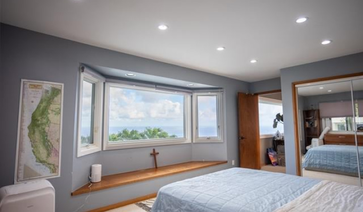869 Ikena Circle,Honolulu,Hawaii,96821,3 ベッドルーム ベッドルーム,3 バスルームバスルーム,一戸建て,Ikena,19411341