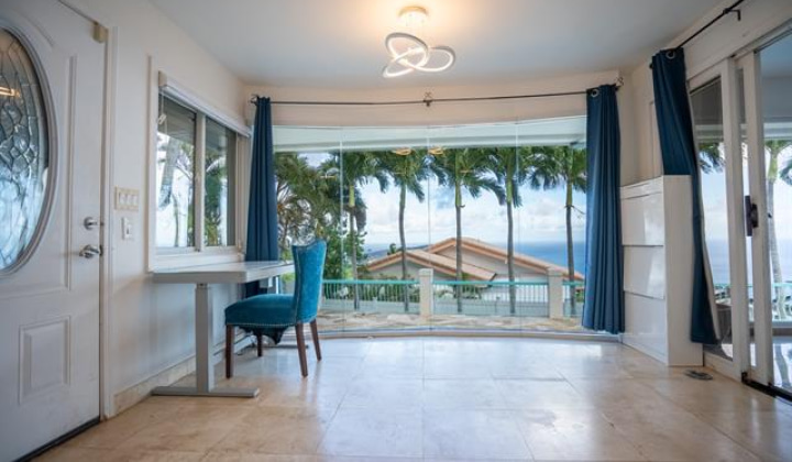 869 Ikena Circle,Honolulu,Hawaii,96821,3 ベッドルーム ベッドルーム,3 バスルームバスルーム,一戸建て,Ikena,19411341