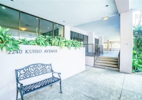 2240 Kuhio Avenue,Honolulu,Hawaii,96815,1 Bedroom Bedrooms,1 BathroomBathrooms,Condo/Townhouse,Kuhio,29,17836074