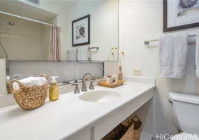 2240 Kuhio Avenue,Honolulu,Hawaii,96815,1 Bedroom Bedrooms,1 BathroomBathrooms,Condo/Townhouse,Kuhio,29,17836074