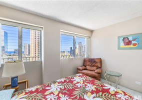 818 King Street,Honolulu,Hawaii,96813,3 ベッドルーム ベッドルーム,2 バスルームバスルーム,コンド / タウンハウス,King,21,18248475