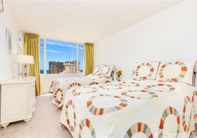 400 Hobron Lane,Honolulu,Hawaii,96815,1 Bedroom Bedrooms,1 BathroomBathrooms,Condo/Townhouse,Hobron,28,18248714