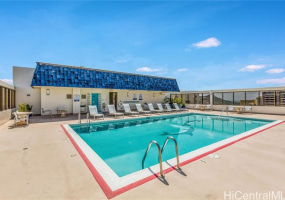 400 Hobron Lane,Honolulu,Hawaii,96815,1 Bedroom Bedrooms,1 BathroomBathrooms,Condo/Townhouse,Hobron,28,18248714