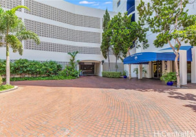 400 Hobron Lane,Honolulu,Hawaii,96815,1 Bedroom Bedrooms,1 BathroomBathrooms,Condo/Townhouse,Hobron,28,18248714