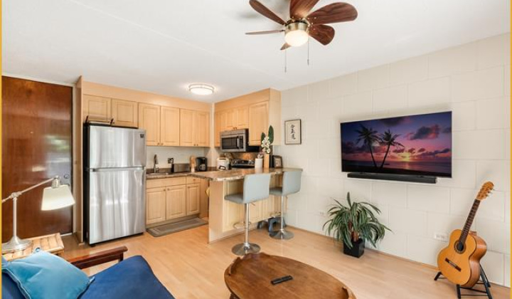 2847 Waialae Avenue,Honolulu,Hawaii,96826,1 Bedroom Bedrooms,1 BathroomBathrooms,Condo/Townhouse,Waialae,4,18249879