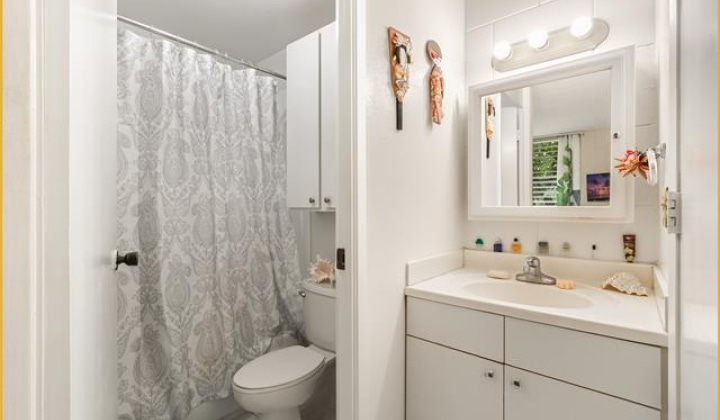 2847 Waialae Avenue,Honolulu,Hawaii,96826,1 Bedroom Bedrooms,1 BathroomBathrooms,Condo/Townhouse,Waialae,4,18249879