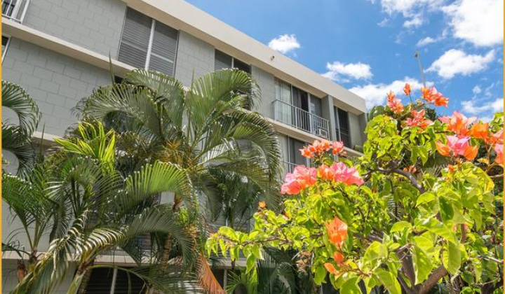 2847 Waialae Avenue,Honolulu,Hawaii,96826,1 Bedroom Bedrooms,1 BathroomBathrooms,Condo/Townhouse,Waialae,4,18249879