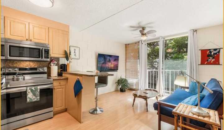 2847 Waialae Avenue,Honolulu,Hawaii,96826,1 Bedroom Bedrooms,1 BathroomBathrooms,Condo/Townhouse,Waialae,4,18249879