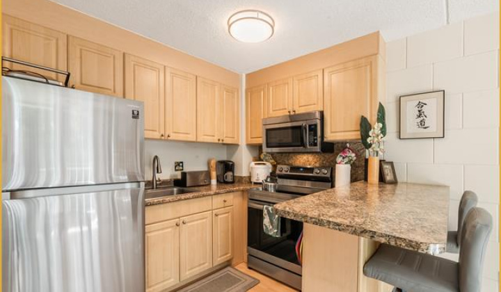 2847 Waialae Avenue,Honolulu,Hawaii,96826,1 Bedroom Bedrooms,1 BathroomBathrooms,Condo/Townhouse,Waialae,4,18249879