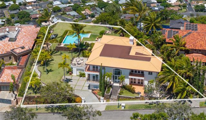552 Moaniala Street,Honolulu,Hawaii,96821,6 ベッドルーム ベッドルーム,7 バスルームバスルーム,一戸建て,Moaniala,18702914