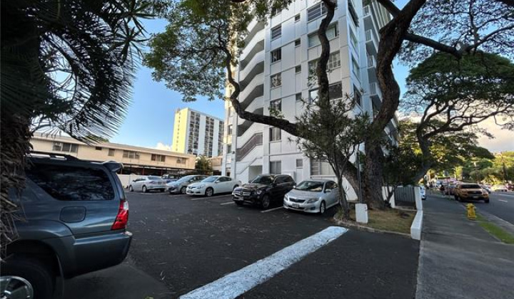 4910 Kilauea Avenue,Honolulu,Hawaii,96816,2 Bedrooms Bedrooms,1 BathroomBathrooms,Condo/Townhouse,Kilauea,1,17837580