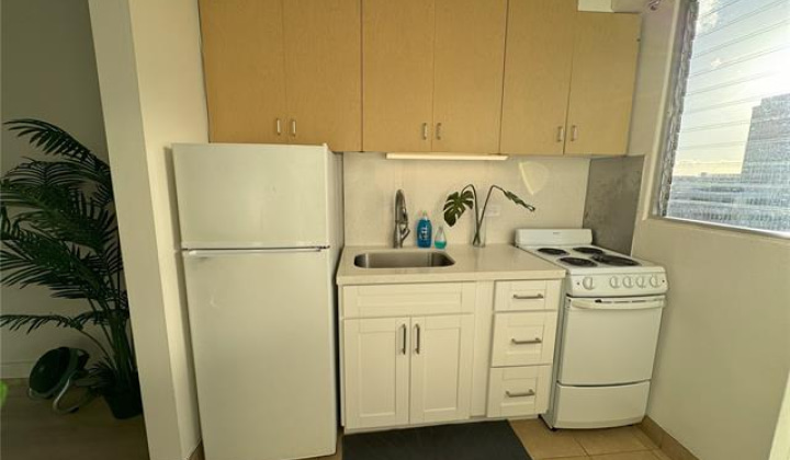 747 Amana Street,Honolulu,Hawaii,96850,1 BathroomBathrooms,Condo/Townhouse,Amana,9,18250822