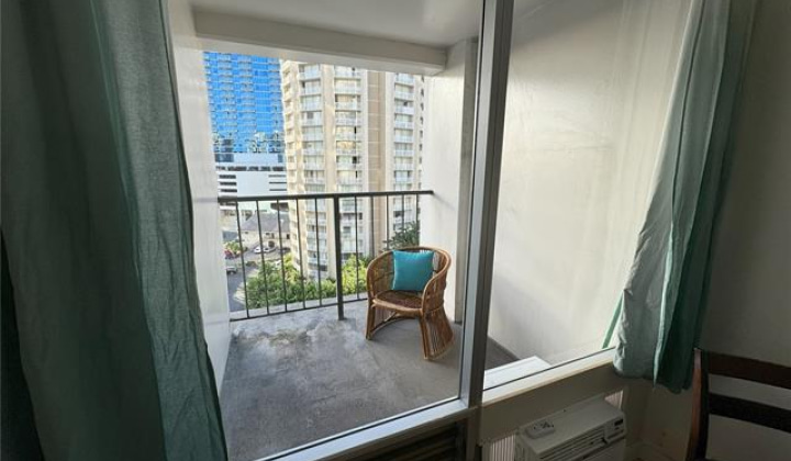 747 Amana Street,Honolulu,Hawaii,96850,1 BathroomBathrooms,Condo/Townhouse,Amana,9,18250822