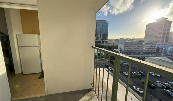 747 Amana Street,Honolulu,Hawaii,96850,1 BathroomBathrooms,Condo/Townhouse,Amana,9,18250822