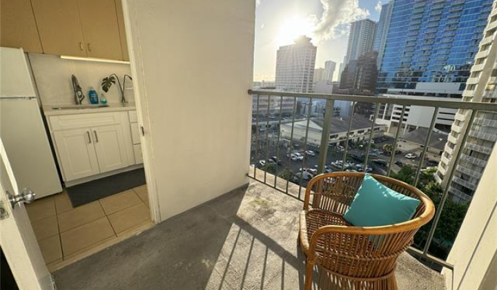 747 Amana Street,Honolulu,Hawaii,96850,1 BathroomBathrooms,Condo/Townhouse,Amana,9,18250822