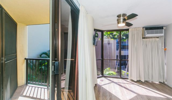 60 Beretania Street,Honolulu,Hawaii,96817,1 Bedroom Bedrooms,1 BathroomBathrooms,Condo/Townhouse,Beretania,3,18251624