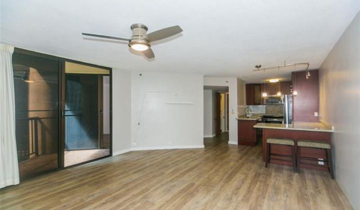 60 Beretania Street,Honolulu,Hawaii,96817,1 Bedroom Bedrooms,1 BathroomBathrooms,Condo/Townhouse,Beretania,3,18251624
