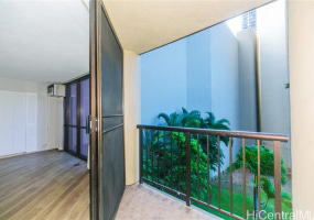 60 Beretania Street,Honolulu,Hawaii,96817,1 Bedroom Bedrooms,1 BathroomBathrooms,Condo/Townhouse,Beretania,3,18251624