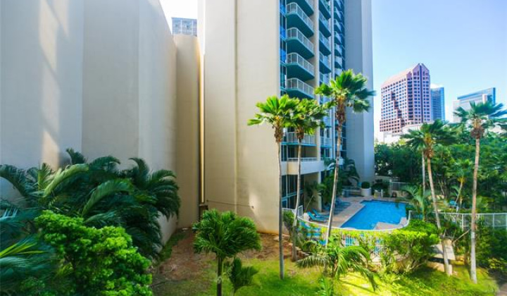 60 Beretania Street,Honolulu,Hawaii,96817,1 Bedroom Bedrooms,1 BathroomBathrooms,Condo/Townhouse,Beretania,3,18251624