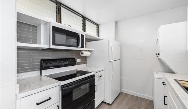 1040 Kinau Street,Honolulu,Hawaii,96814,1 Bedroom Bedrooms,1 BathroomBathrooms,Condo/Townhouse,Kinau,8,18251830