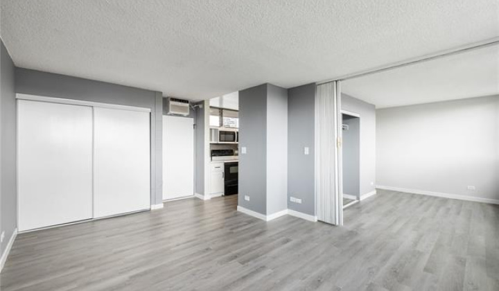 1040 Kinau Street,Honolulu,Hawaii,96814,1 Bedroom Bedrooms,1 BathroomBathrooms,Condo/Townhouse,Kinau,8,18251830