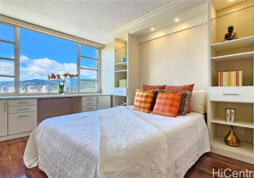 400 Hobron Lane,Honolulu,Hawaii,96815,1 Bedroom Bedrooms,1 BathroomBathrooms,Condo/Townhouse,Hobron,28,18251976
