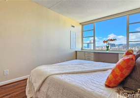 400 Hobron Lane,Honolulu,Hawaii,96815,1 Bedroom Bedrooms,1 BathroomBathrooms,Condo/Townhouse,Hobron,28,18251976